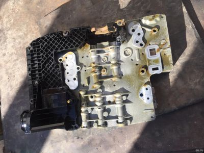 Лот: 13718033. Фото: 1. Блок клапанов акпп bmw 525 e60... Трансмиссия