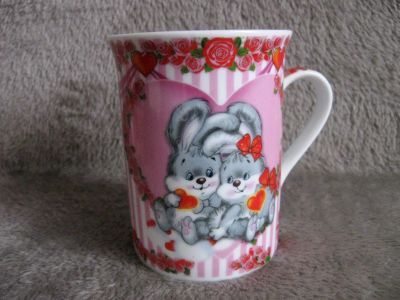 Лот: 19615391. Фото: 1. Кружка Зайцы, кролики с сердцами. Кружки, стаканы, бокалы