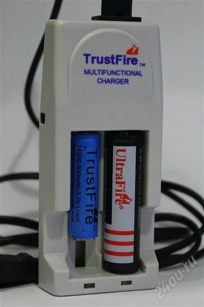 Лот: 1141010. Фото: 1. TrustFire TR-001 (Зарядное устройство... Зарядные устройства, блоки питания для бытовой техники