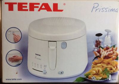 Лот: 10418298. Фото: 1. Фритюрница французской фирмы Tefal. Кухонная