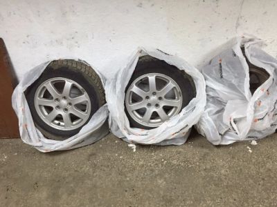 Лот: 9298011. Фото: 1. Subaru impreza. Шины на дисках