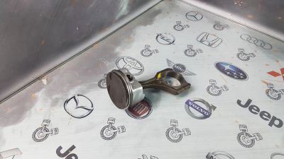 Лот: 23584367. Фото: 1. Поршень с шатуном Subaru Outback... Двигатель и элементы двигателя