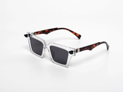 Лот: 21773747. Фото: 1. Очки Marc Jacobs. Очки солнцезащитные