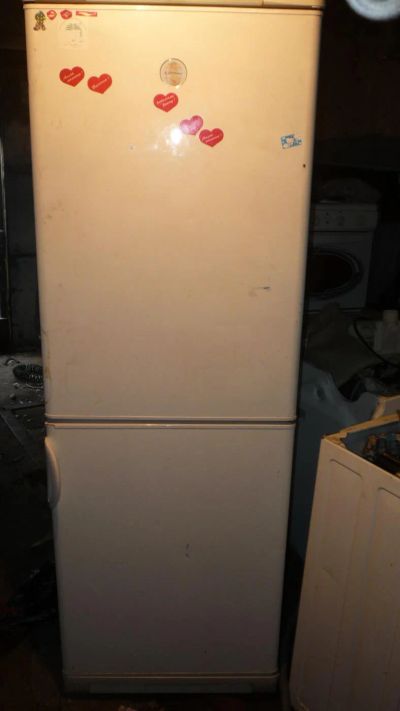 Лот: 7889094. Фото: 1. Холодильник Electrolux erb 3045... Холодильники, морозильные камеры