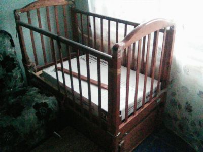 Лот: 8656986. Фото: 1. Детская кроватка. Детские кровати и кроватки