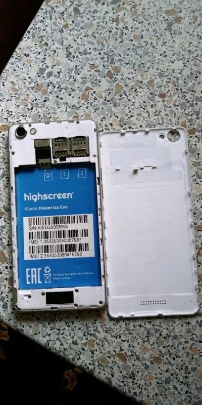 Лот: 11740404. Фото: 1. Смартфон highscreen. Смартфоны