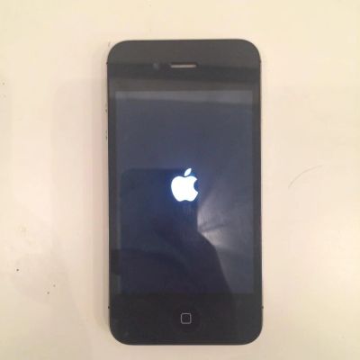 Лот: 6760240. Фото: 1. iphone 4s 32gb черный. Смартфоны