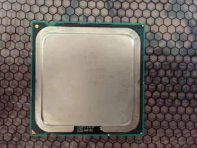 Лот: 5681156. Фото: 1. Продается процессор INTEL Celeron... Процессоры