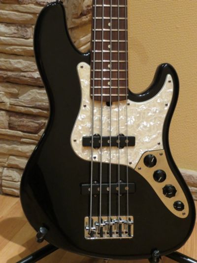 Лот: 12703022. Фото: 1. Fender American Deluxe Jazz Bass... Гитары