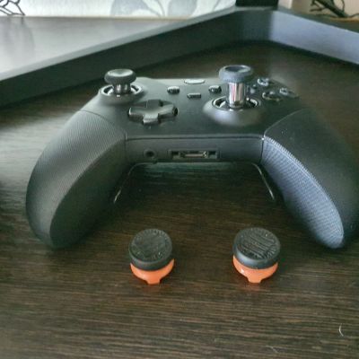 Лот: 19133861. Фото: 1. Xbox elite controller 2 - идеальное... Запчасти для игровых приставок, консолей