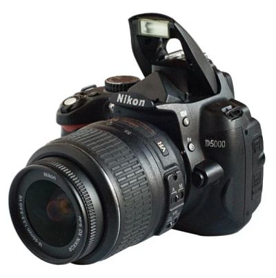 Лот: 4052170. Фото: 1. Nikon D5000 kit. Цифровые зеркальные