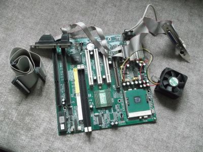 Лот: 3081477. Фото: 1. Acorp 6via/zx85 + Intel Celeron... Материнские платы