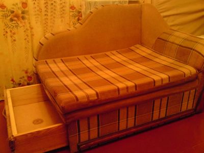 Лот: 2987445. Фото: 1. угловой мини диван. Кресла, пуфы