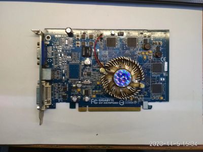 Лот: 16785460. Фото: 1. Gigabyte GV-RX70P128D 128bit D-Sub... Видеокарты