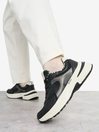 Лот: 25370118. Фото: 1. Кроссовки женские Safety Jogger... Кеды, кроссовки, слипоны