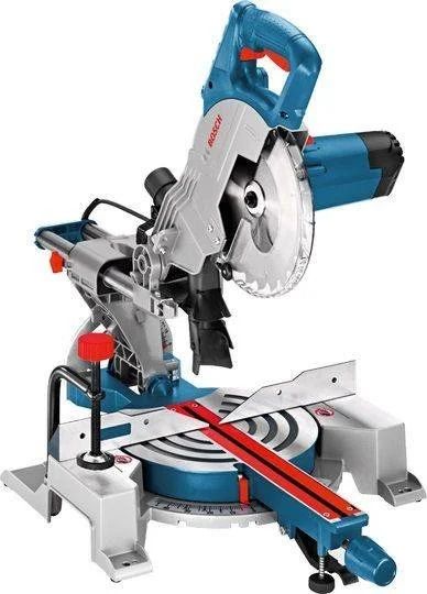 Лот: 15484859. Фото: 1. Пила торцовочная BOSCH GCM 800... Электроинструмент