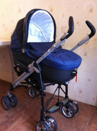 Лот: 4580894. Фото: 1. Коляска 3 в1 Б/У Peg-Perego Pliko. Коляски