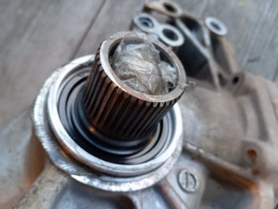 Лот: 22848474. Фото: 1. Раздатка Outlander III. Двигатель и элементы двигателя