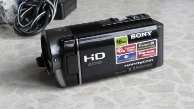 Лот: 6303999. Фото: 1. Видеокамера SONY HDR-CX 160 Full... Видеокамеры