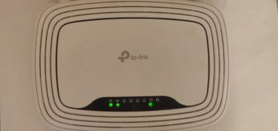 Лот: 13952816. Фото: 1. Беспроводной роутер TP-link TL-WR841N. Маршрутизаторы (роутеры)