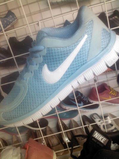 Лот: 6133109. Фото: 1. Женские Кроссовки Nike мягкие... Кеды, кроссовки, слипоны