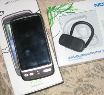 Лот: 914674. Фото: 1. HTC A8181 Desire + Bluetooth-гарнитура... Смартфоны