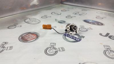 Лот: 23590922. Фото: 1. Соленоид АКПП Nissan Elgrand VQ35DE... Трансмиссия