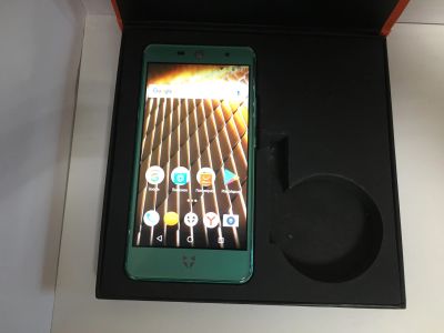 Лот: 12243318. Фото: 1. Смартфон Wileyfox Swift 2. Смартфоны