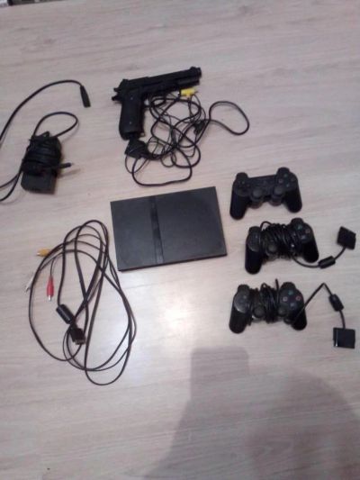 Лот: 10889670. Фото: 1. sony playstation 2 чипованная... Игровые приставки, консоли