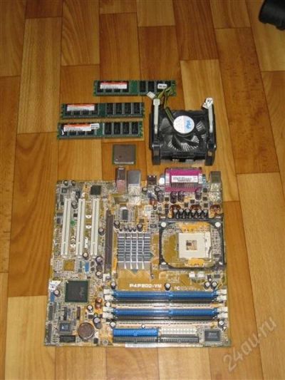 Лот: 2181666. Фото: 1. Материнская плата ASUS P4P800-VM... Материнские платы
