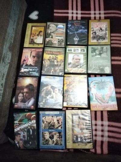 Лот: 21131613. Фото: 1. Пакет DVD дисков с сериалами и... Видеозаписи, фильмы