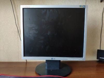 Лот: 16912764. Фото: 1. Монитор LG Flatron L1750SQ 17". ЖК-мониторы
