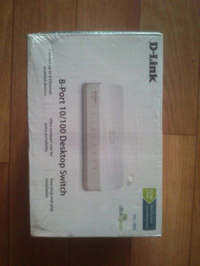 Лот: 10043170. Фото: 1. Тупик Switch 8-port dlink DES-1008A... Коммутаторы