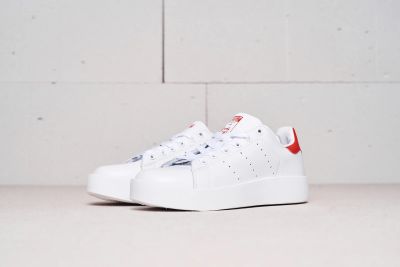 Лот: 12240157. Фото: 1. Кроссовки Adidas Stan Smith белые. Кеды, кроссовки, слипоны