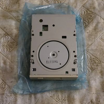 Лот: 19977593. Фото: 1. Дисковод для дискет 3,5. Приводы CD, DVD, BR, FDD