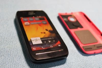 Лот: 3166506. Фото: 1. Nokia 603. Смартфоны