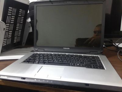 Лот: 10215035. Фото: 1. Ноутбук Toshiba L300 Неисправный. Ноутбуки