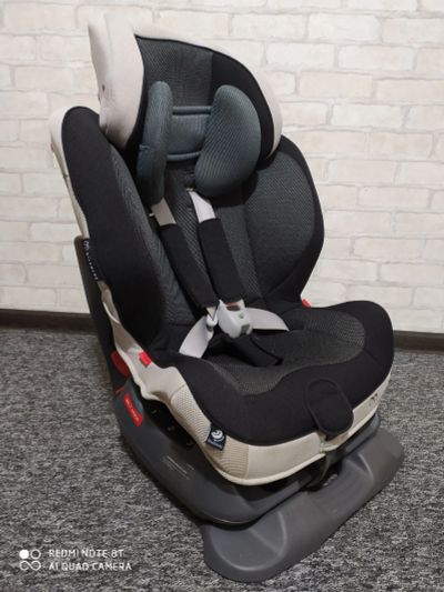 Лот: 15682318. Фото: 1. Автокресло Aliebebe carmate Swing... Детские автокресла