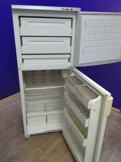 Лот: 9875580. Фото: 1. Холодильник Бирюса Б-22 (до 2000г... Холодильники, морозильные камеры