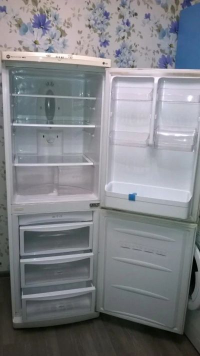 Лот: 6685163. Фото: 1. Продам холодильник LG no-frost. Холодильники, морозильные камеры