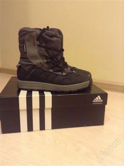 Лот: 2551189. Фото: 1. Женские ботинки adiSNOW Adidas. Кеды, кроссовки, слипоны