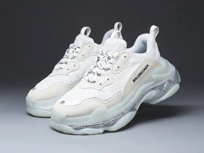 Лот: 14593768. Фото: 1. Balenciaga Triple S Сlear Sole... Кеды, кроссовки, слипоны