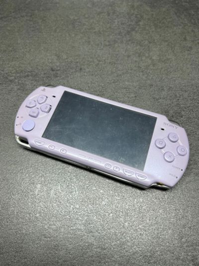 Лот: 25316125. Фото: 1. PSP 2000. Разное