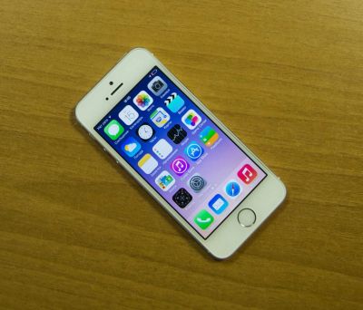 Лот: 16180417. Фото: 1. Iphone 5s 16gb. Смартфоны
