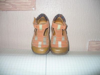Лот: 4442584. Фото: 1. Туфли закрытые, размер 24, унисекс... Туфли