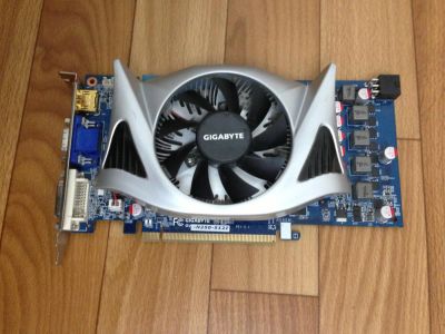 Лот: 4781021. Фото: 1. Видеокарта GIGAByte GeForce GTS... Видеокарты