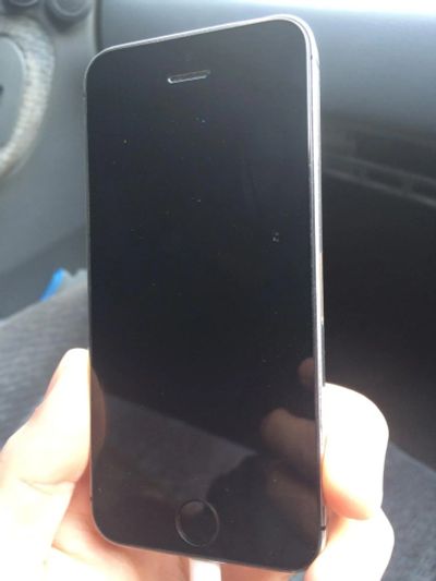 Лот: 6894201. Фото: 1. iPhone 5S серый айфон 5с на 32... Смартфоны