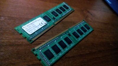 Лот: 3672639. Фото: 1. DDR3 2x2GB (две планки по два... Оперативная память