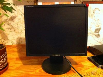 Лот: 983446. Фото: 1. Samsung SyncMaster 740n 17 дюймов. ЖК-мониторы