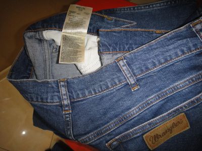 Лот: 19005725. Фото: 1. Джинсы Wrangler - Старые добрые... Брюки, джинсы, шорты